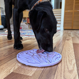 Tulip Design eMat Enrichment Lick Mat With Suction Cups: